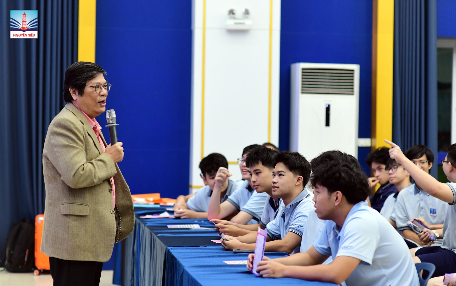 NGUYỄN SIÊU KẾT NỐI CÙNG ĐẠI HỌC QUỐC GIA SINGAPORE: LỘ TRÌNH VÀO ĐẠI HỌC HÀNG ĐẦU THẾ GIỚI