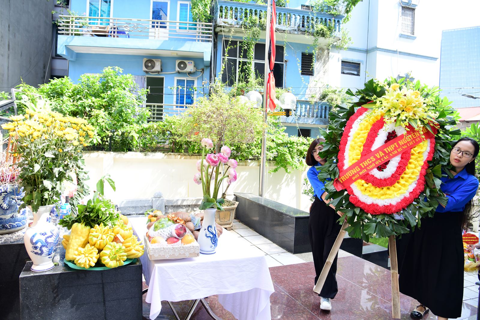 TRƯỜNG NGUYỄN SIÊU TỔ CHỨC CHUỖI HOẠT ĐỘNG TRI ÂN NHÂN NGÀY 27/7