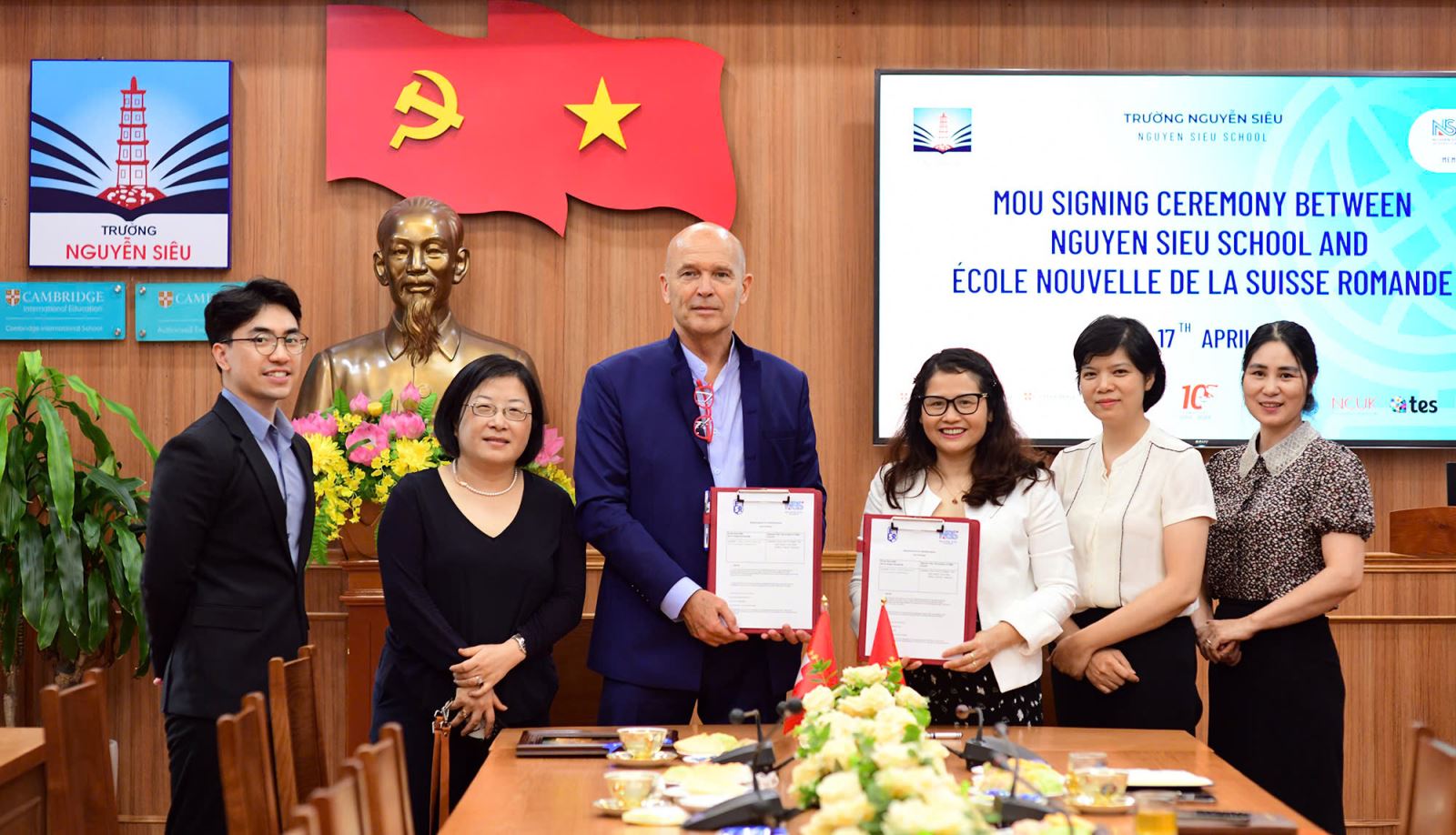 MỞ CUNG ĐƯỜNG ĐƯA NS-ERS ĐẾN NGÔI TRƯỜNG TRUNG HỌC TUYỆT ĐẸP GIỮA LÒNG THUỴ SĨ