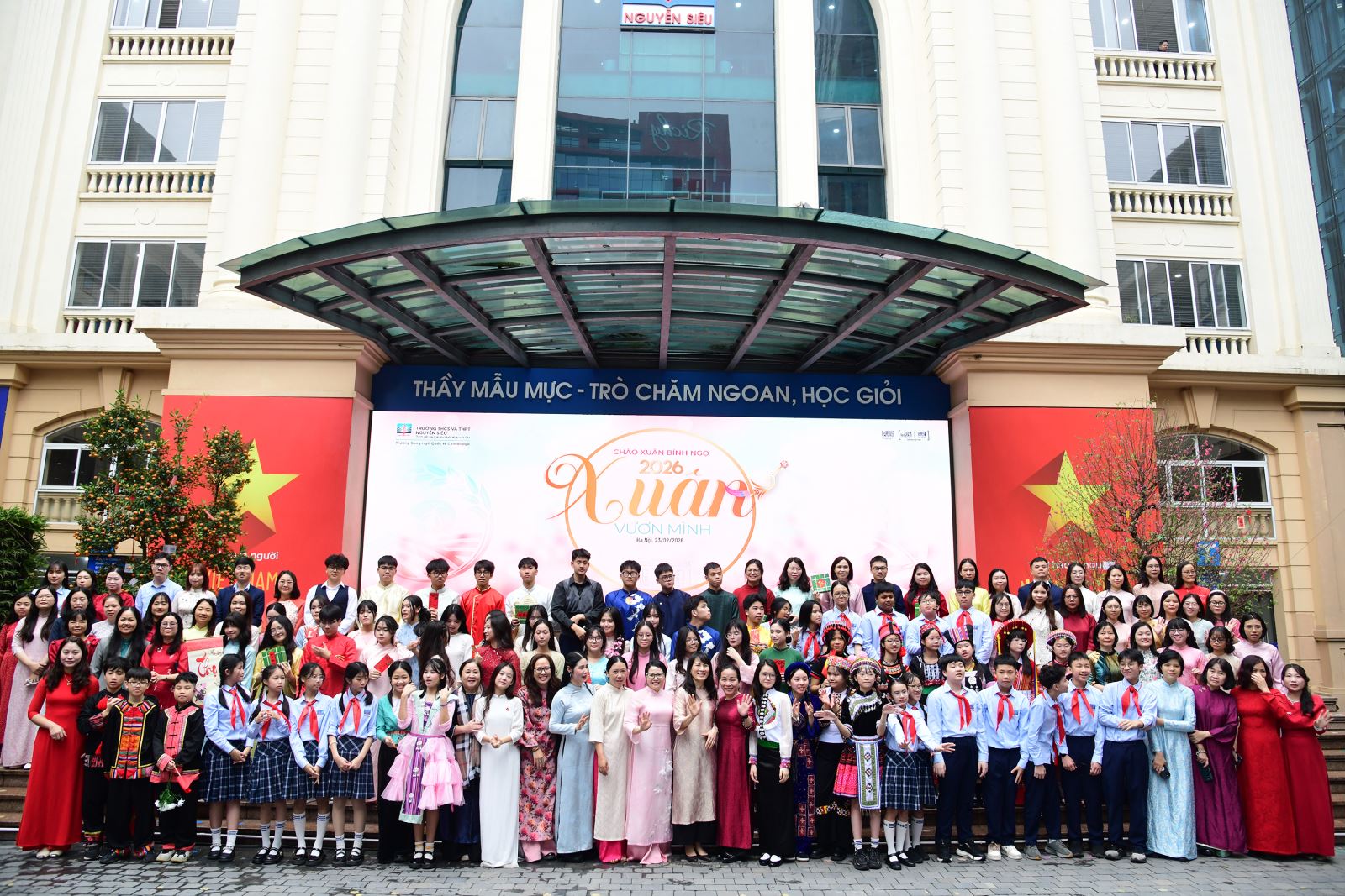 Xuân vươn mình - bản hoà ca khởi đầu hành trình 35 năm tỏa sáng của Trường Nguyễn Siêu