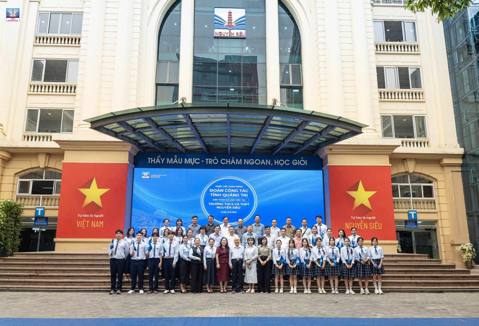 Trường Nguyễn Siêu đón Đoàn công tác tỉnh Quảng Trị, thúc đẩy hợp tác phát triển giáo dục