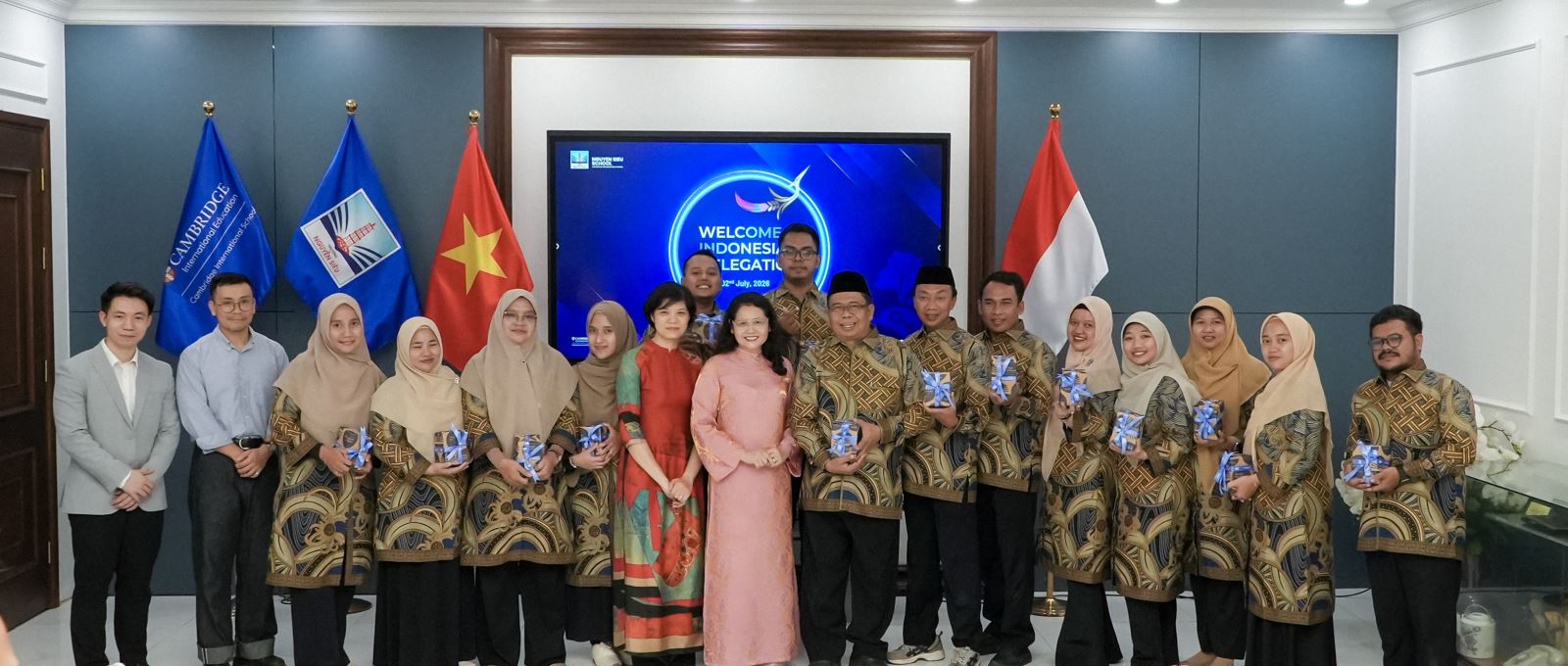 Trường Nguyễn Siêu và Trường Al Azhar 4 (Indonesia) ký kết hợp tác, mở rộng kết nối giáo dục Cambridge quốc tế