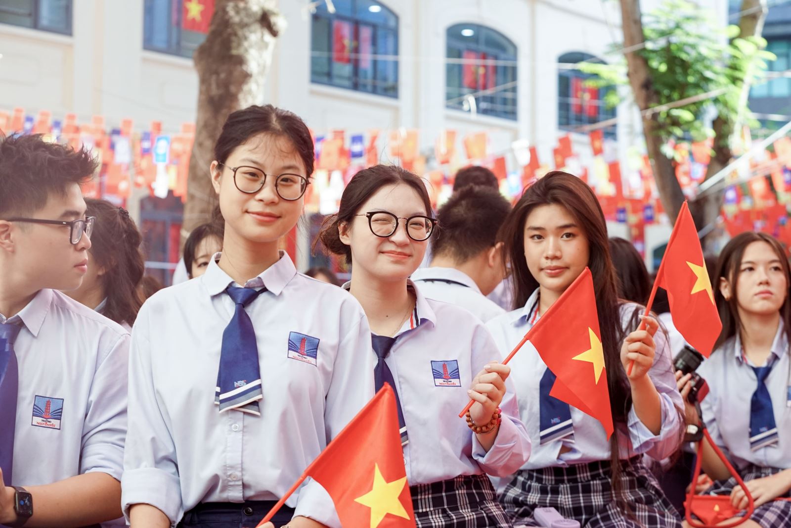 RỘN RÀNG NGÀY KHAI TRƯỜNG NĂM HỌC MỚI 2025 - 2026