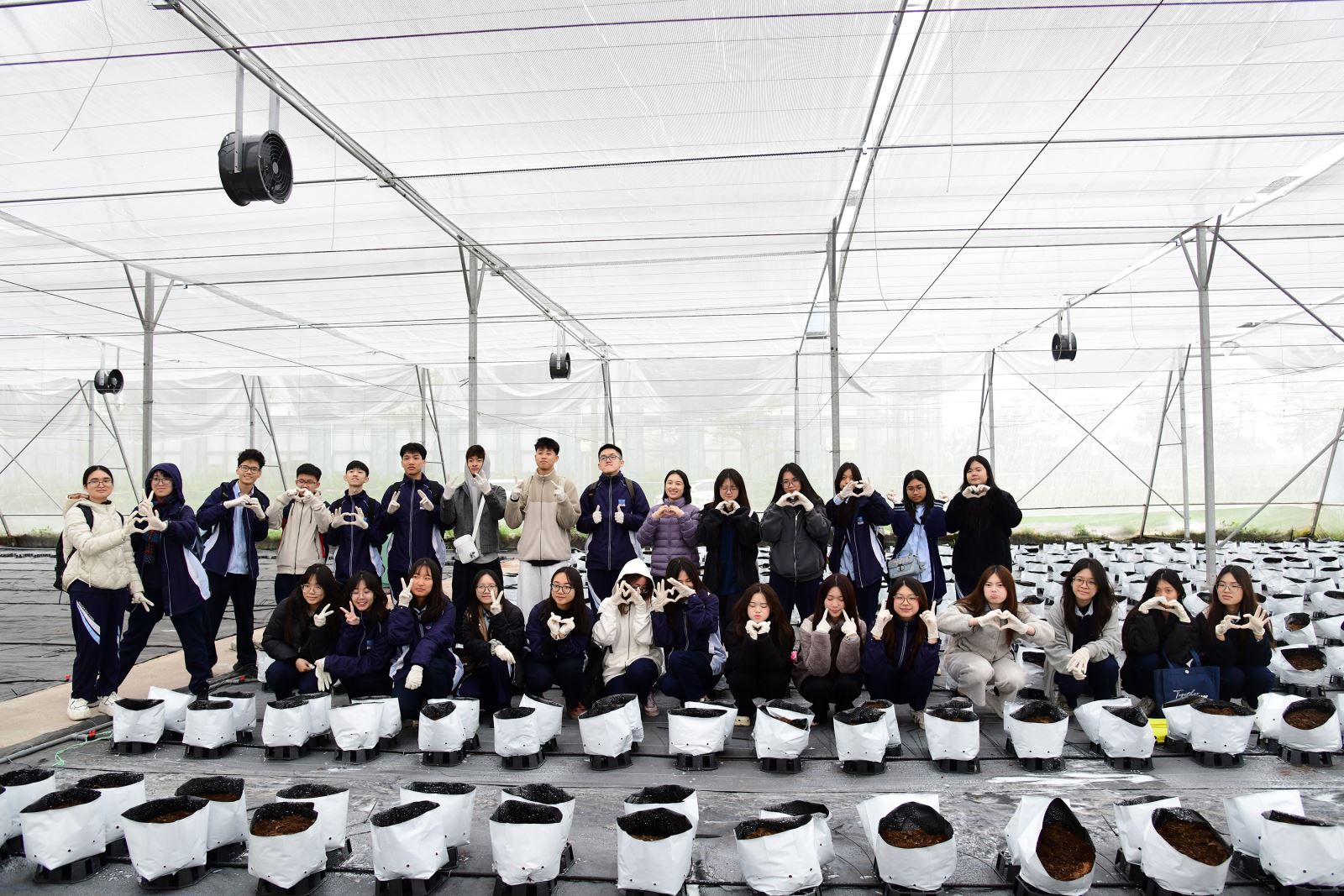 Học sinh Nguyễn Siêu trải nghiệm “sống xanh” tại Học viện Nông nghiệp