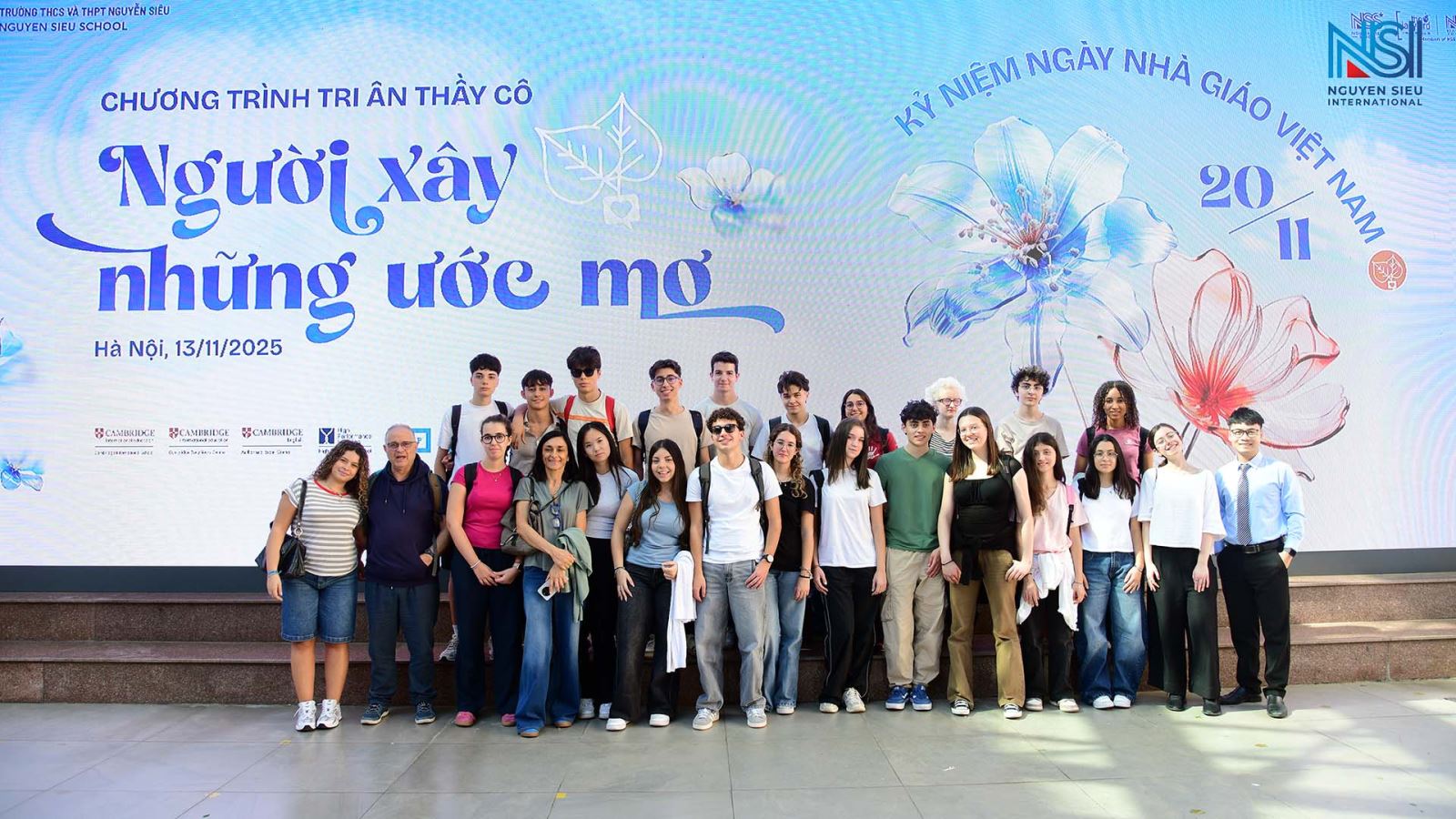 Giao lưu văn hóa - Trường THCS và THPT Nguyễn Siêu x Trường THPT Khoa Học Galieo Galilei