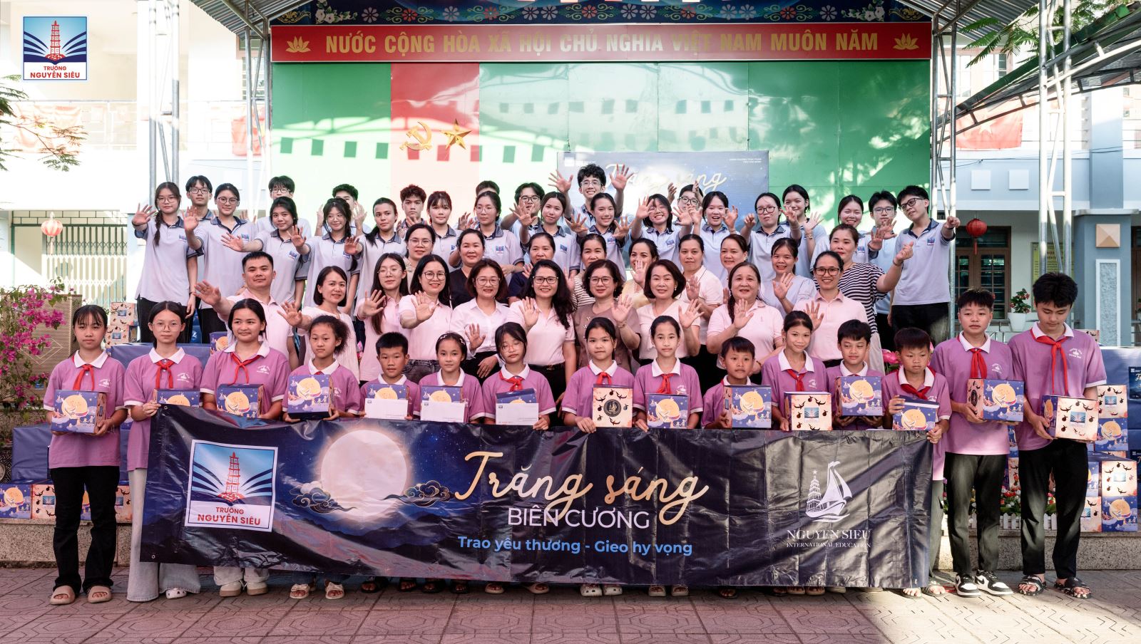 TRĂNG SÁNG BIÊN CƯƠNG - TRAO YÊU THƯƠNG, GIEO HY VỌNG